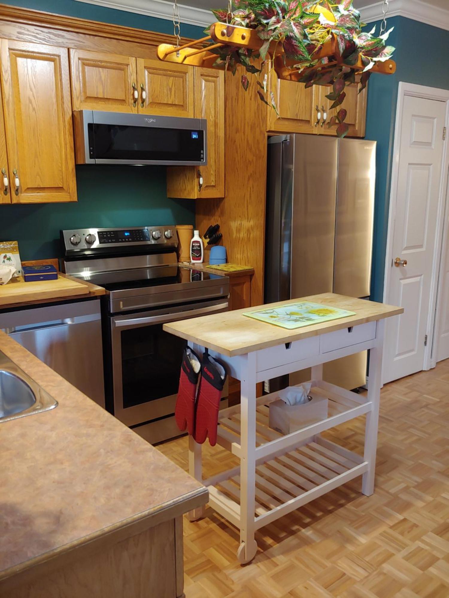 3 Bedrooms 3 Beds Near Metro -2 Parking Free Montréal Extérieur photo