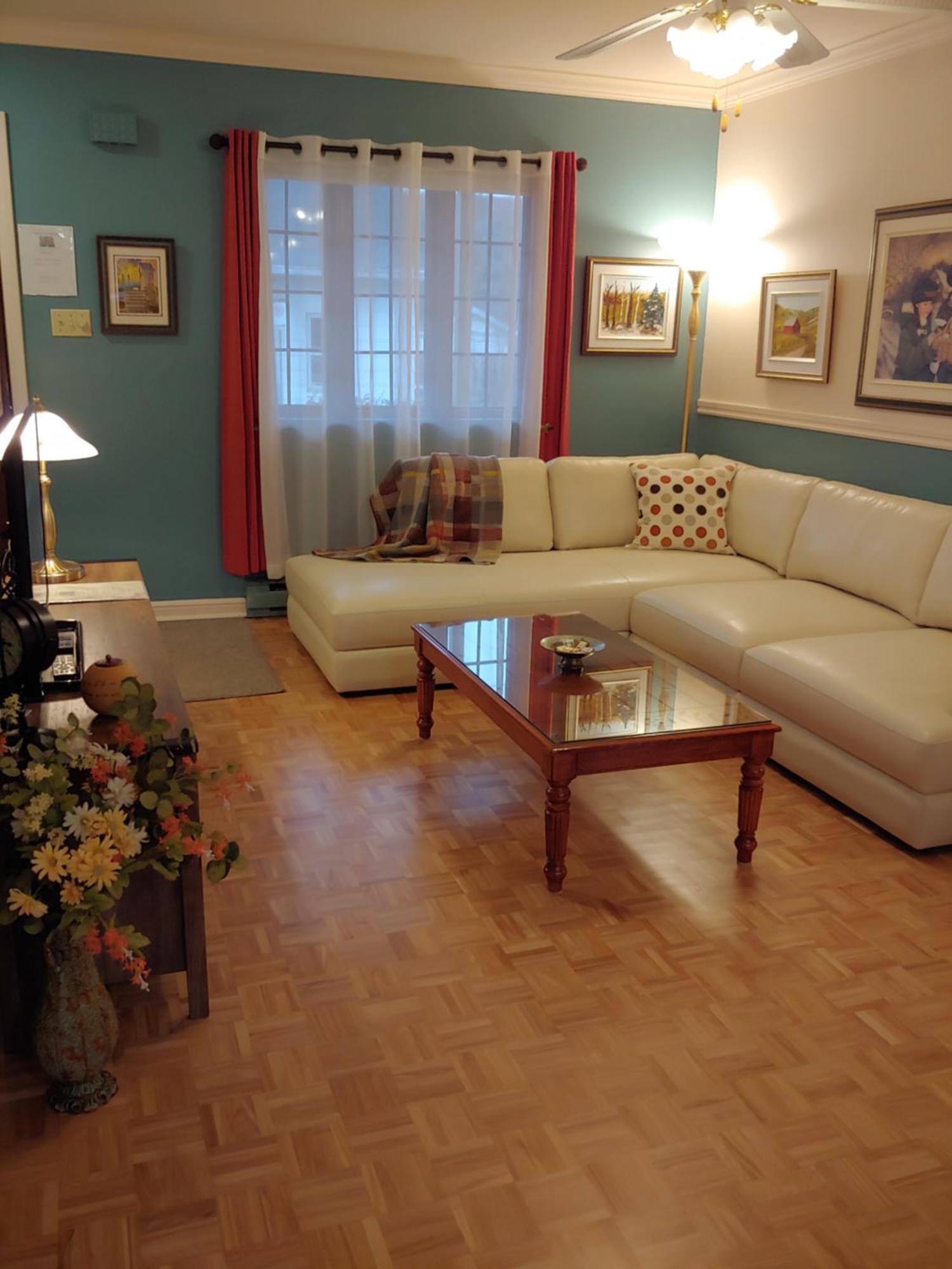 3 Bedrooms 3 Beds Near Metro -2 Parking Free Montréal Extérieur photo